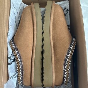 Tasman UGGS